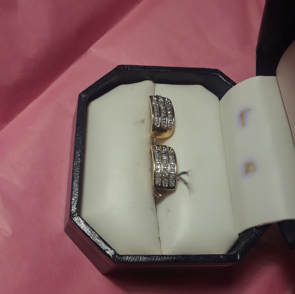 10k gold earrings